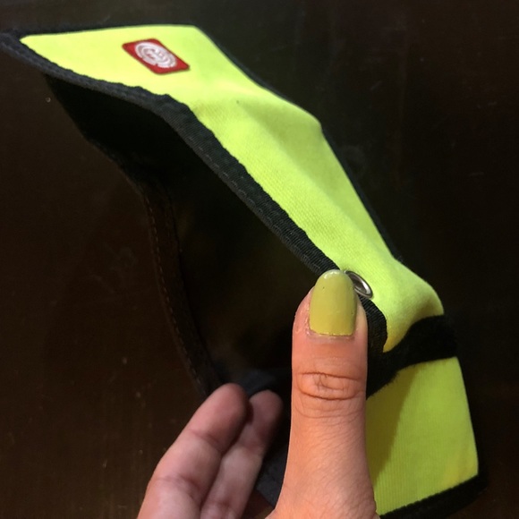 Element Yellow Wallet - Picture 3 of 5